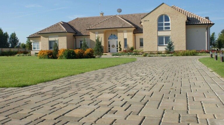 Mixed Lucentum Roof Tile Image
